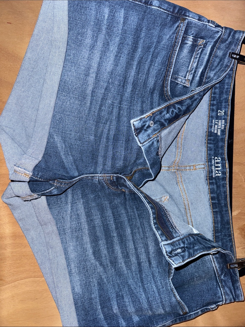 a.n.a Women’s High-Rise Denim Shorts in Medium Blue
